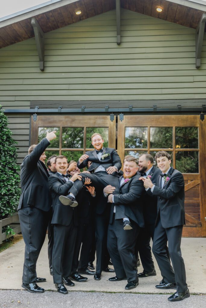 Romantic wedding at Windwood Equestrian in Birmingham Alabama