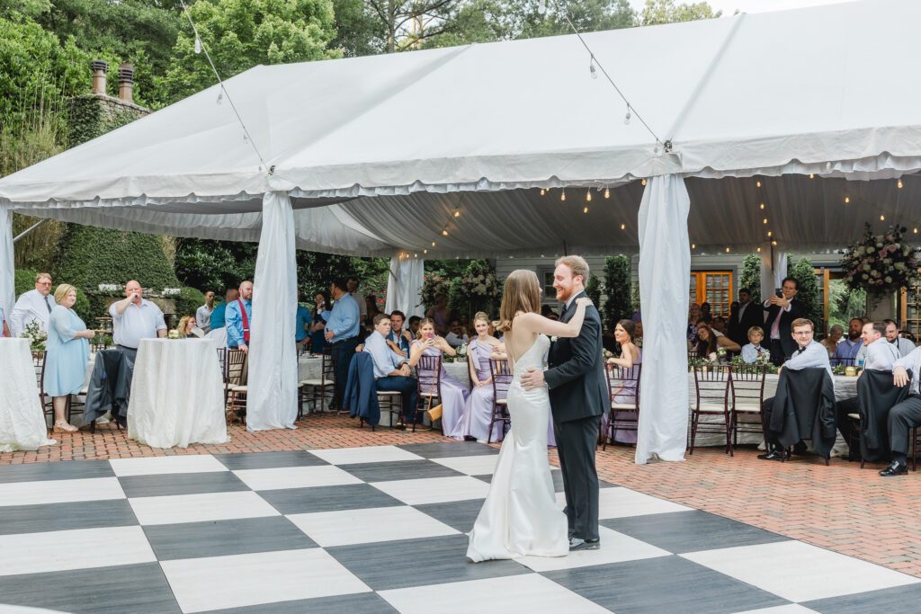 Romantic wedding at Windwood Equestrian in Birmingham Alabama