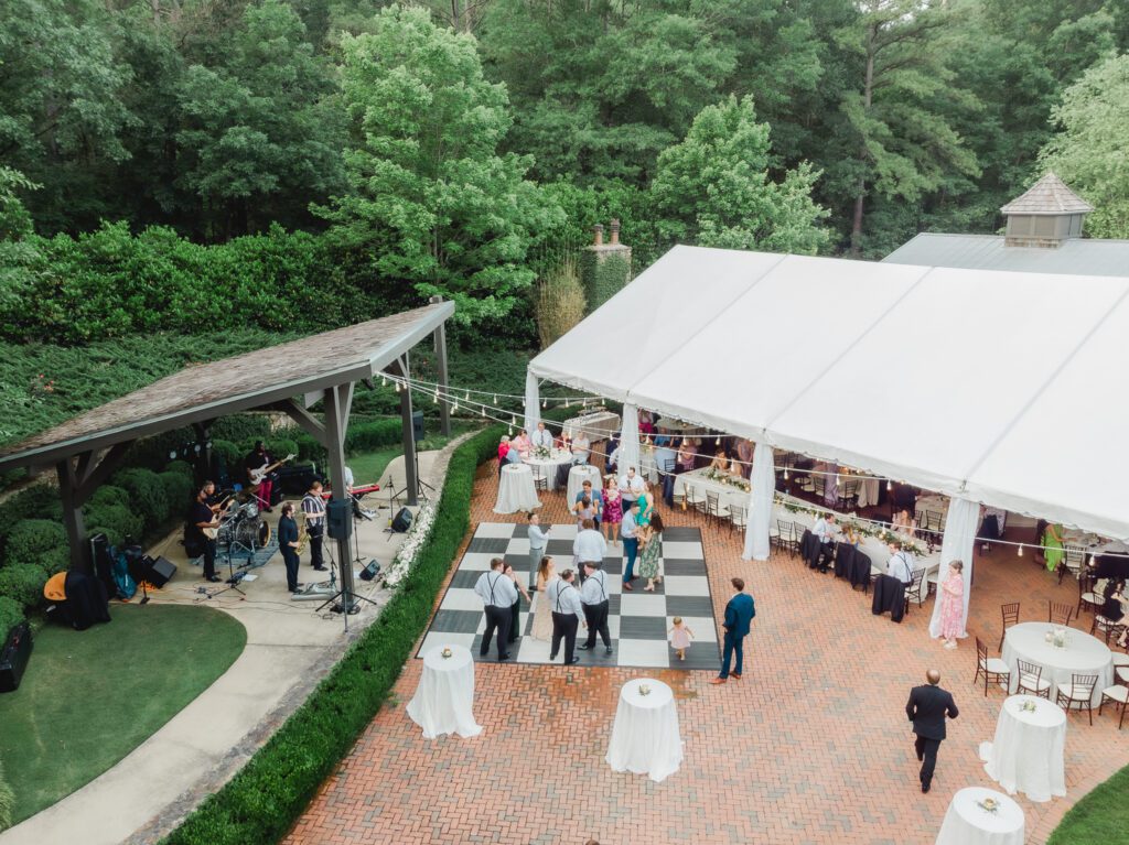 Romantic wedding at Windwood Equestrian in Birmingham Alabama