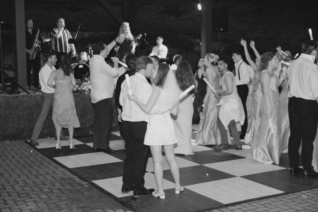 Romantic wedding at Windwood Equestrian in Birmingham Alabama