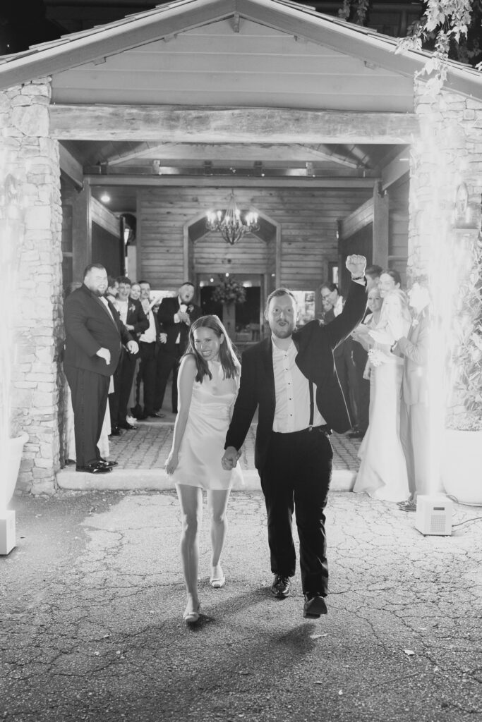 Romantic wedding at Windwood Equestrian in Birmingham Alabama