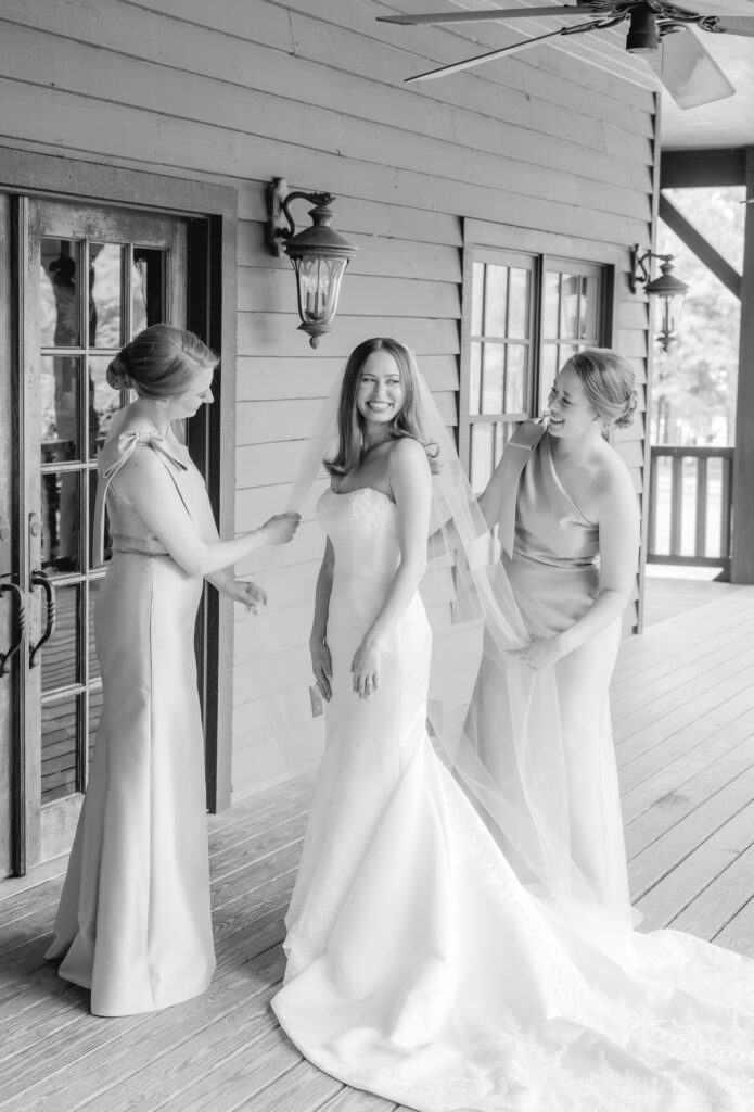 Romantic wedding at Windwood Equestrian in Birmingham Alabama