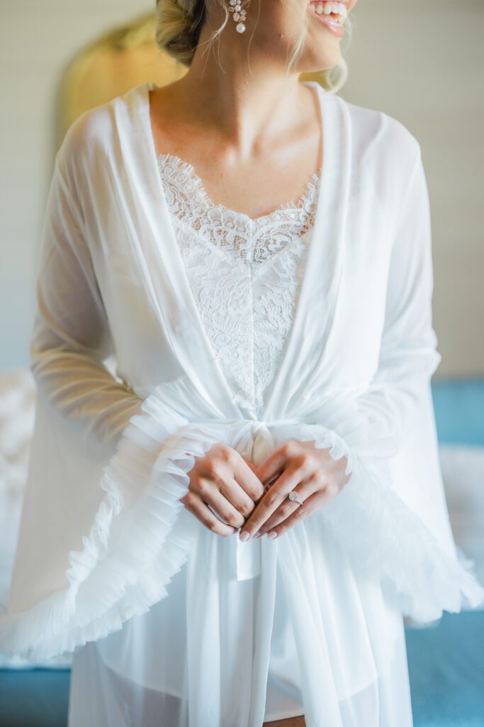 4T Vineyards wedding getting ready in Alabama with bride