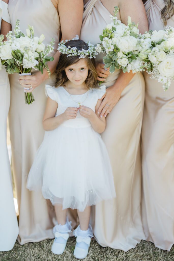 4T Vineyards wedding bridesmaid portraits in Alabama with bride and bridesmaids and flower girl
