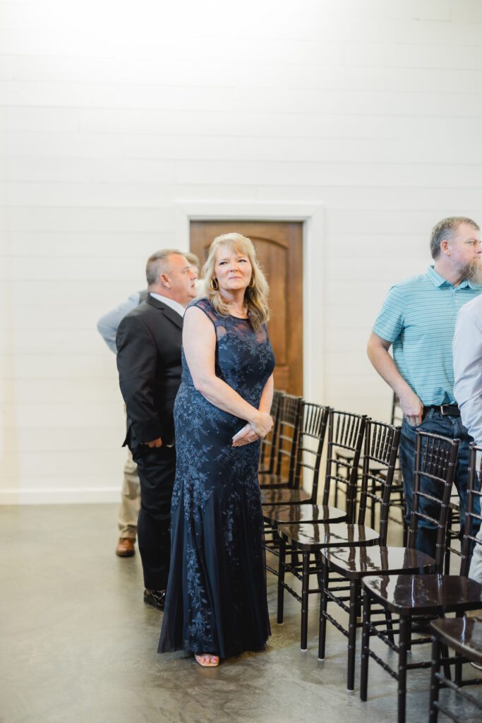 4T Vineyards wedding ceremony in Alabama with mom