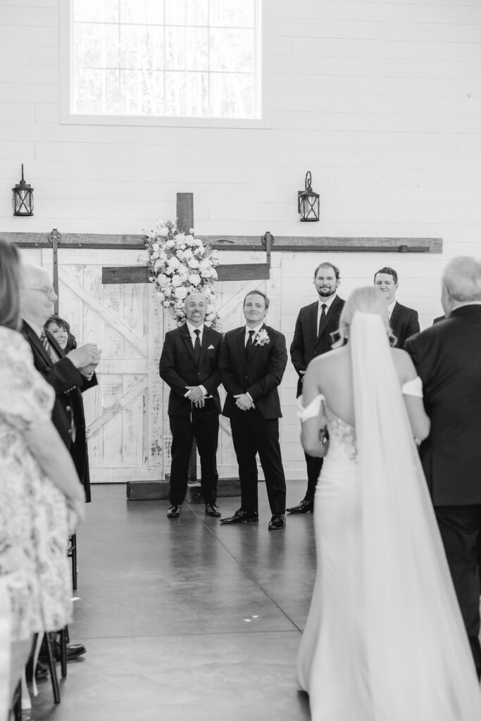 4T Vineyards wedding ceremony in Alabama with bride and groom