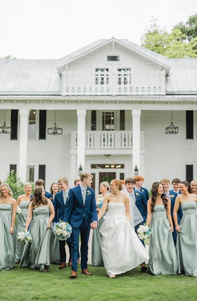 Timeless wedding party portraits in Alabama