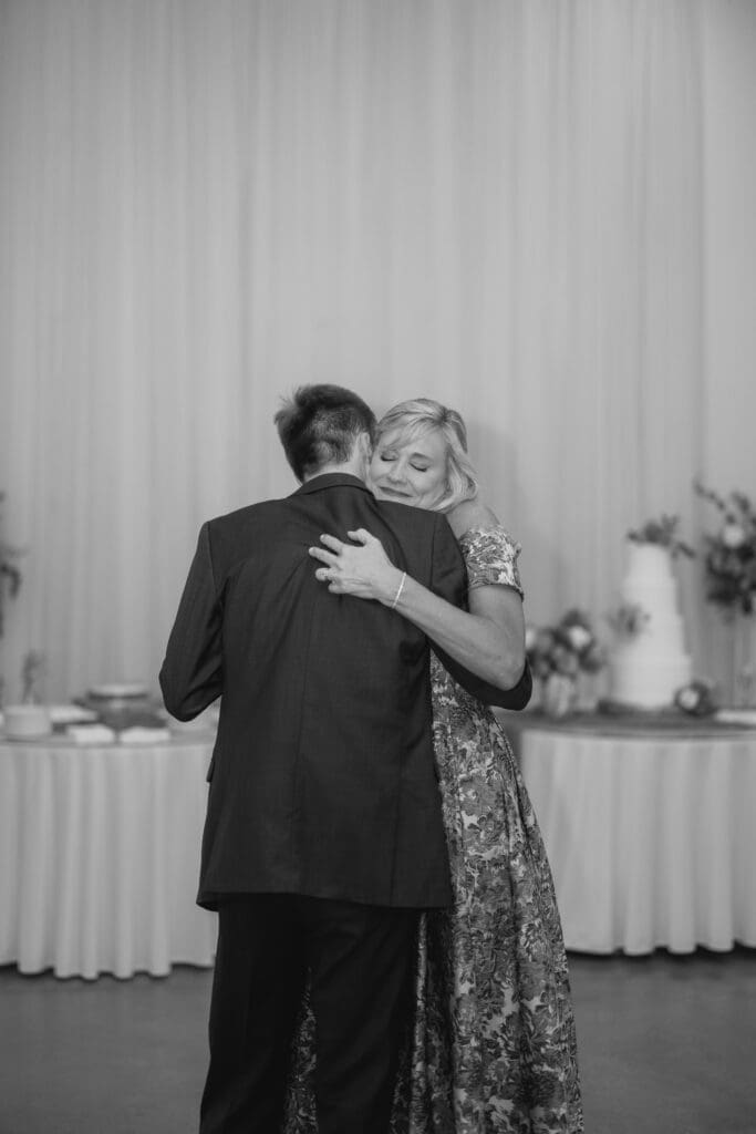 Wedding reception at Hoyt Hollow
