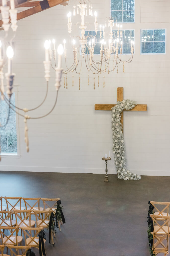 Wedding ceremony details at Ridge Pointe.