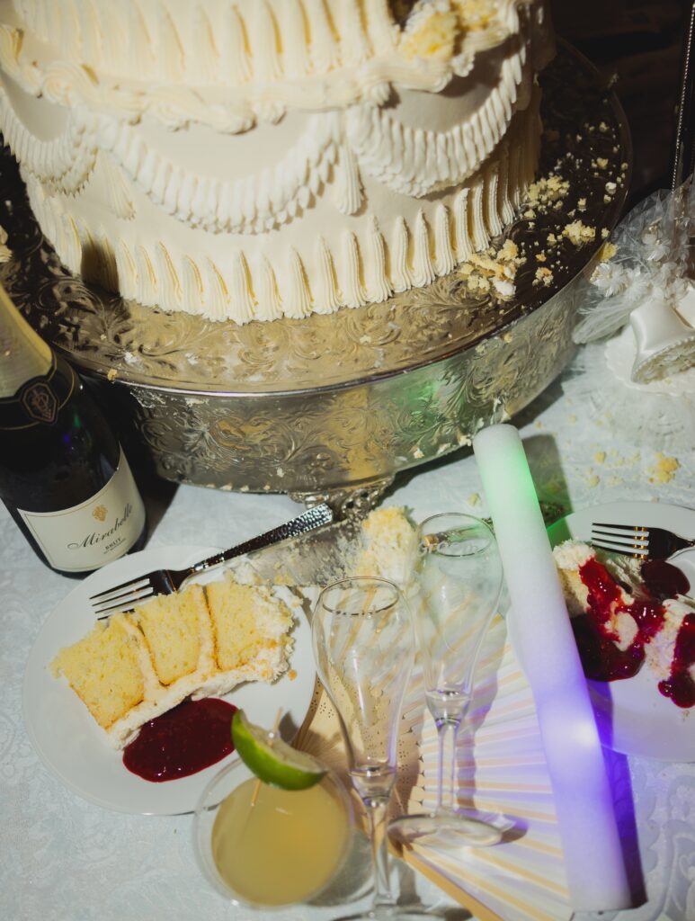 Kendall and Luke’s wedding cake created by Olexa’s Catering for their Clubhouse on Highland reception