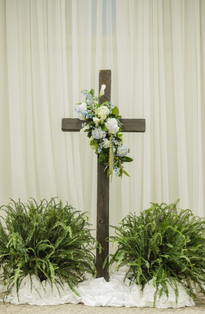 Wedding ceremony space prepared for Abby and Jonathan’s marriage at Mathew’s Manor.