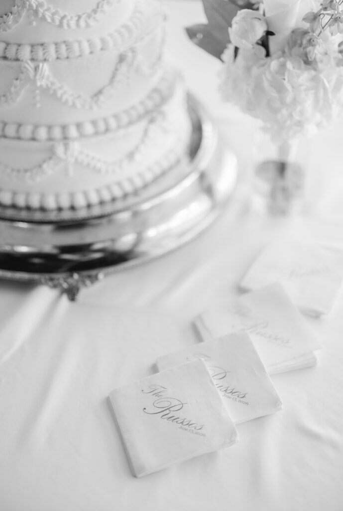 Close-up of the cake of Abby & Jonathan's wedding