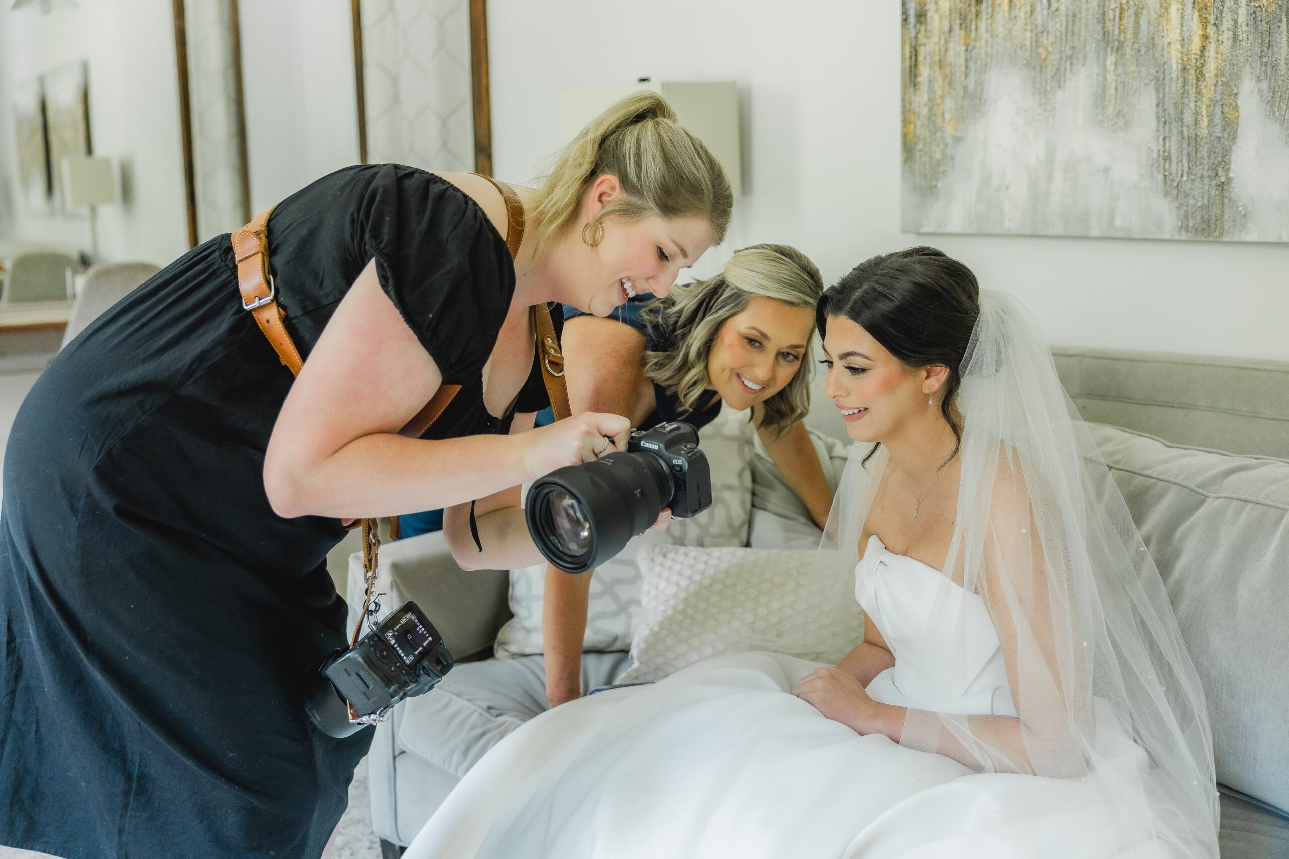 Birmingham Alabama photographer showing photo behind the scenes